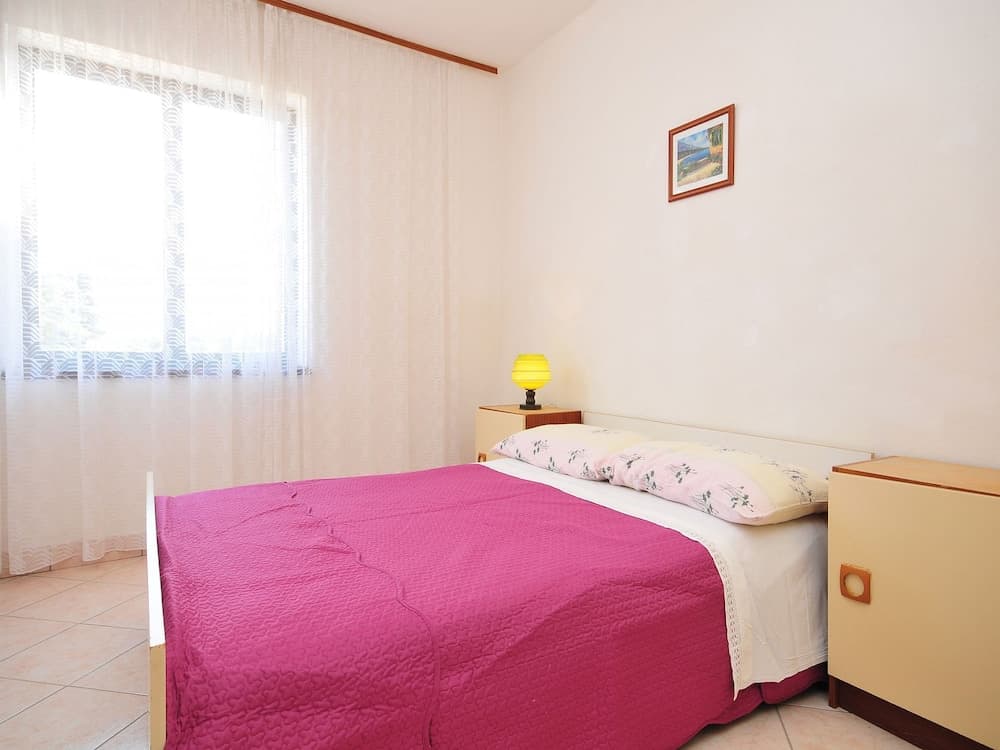 Mirko - 100m From the sea - A2