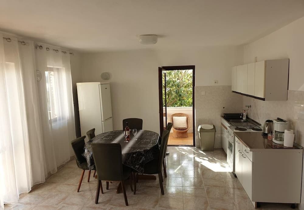 Ivan - 35 m From sea - A2-kat