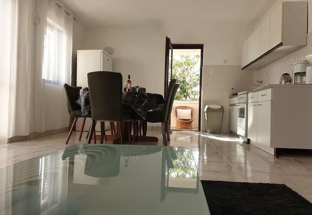 Ivan - 35 m From sea - A2-kat