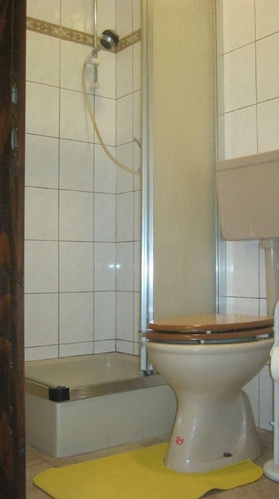 Ivanka - 5m From sea - H