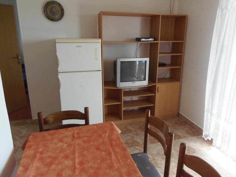 Zoki - Free Parking - A1 Mali