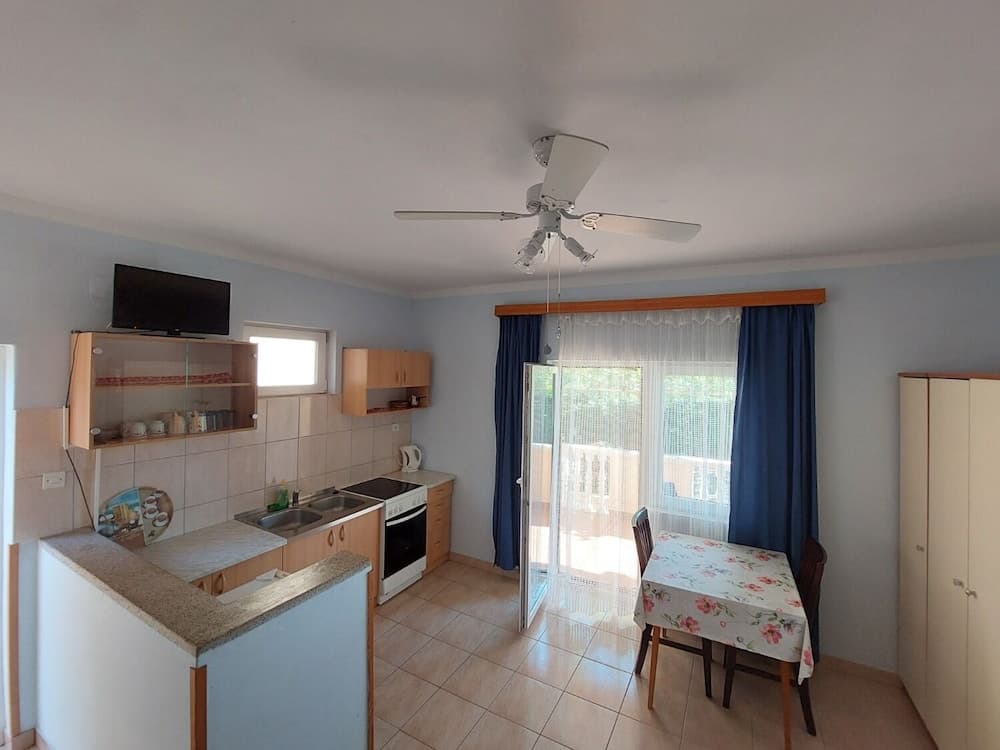 Bor - 20 Meters From Beach - SA3