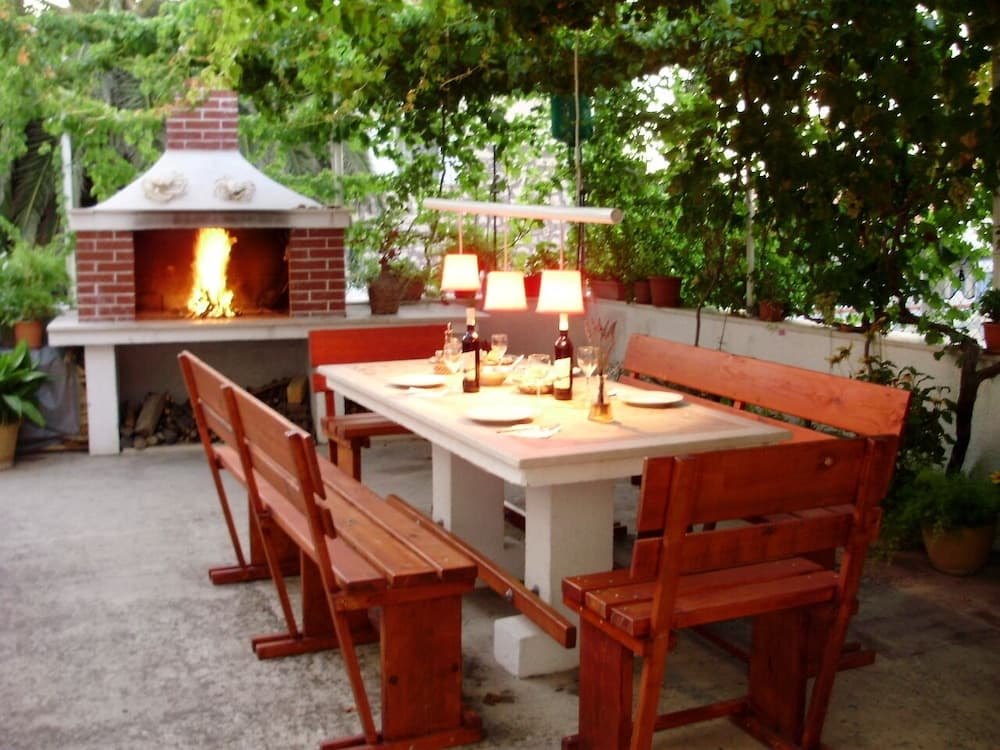 Miva - 60m From the sea - A