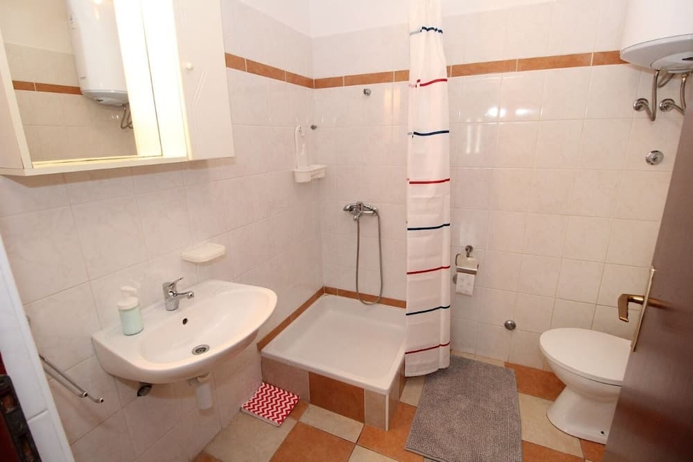 Uga2 - 70m From the Beach - A4-veliki