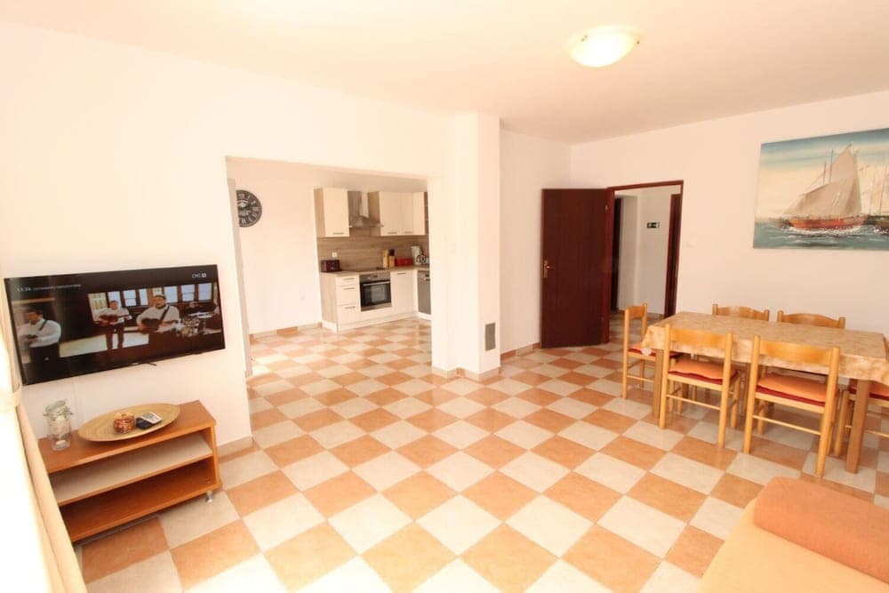 Uga2 - 70m From the Beach - A4-veliki