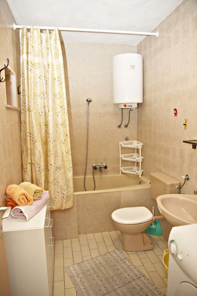 Nikola - 200 m From Beach - A2