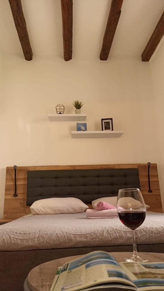 Ivan - With Jacuzzi - A1