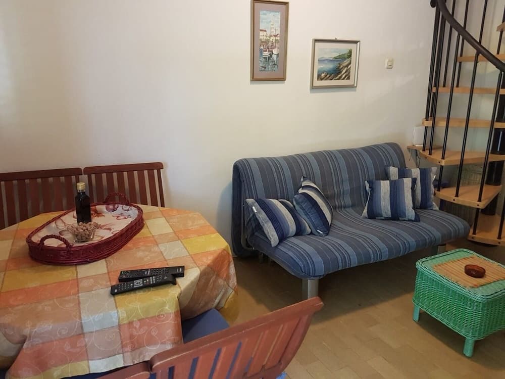 Villa Dean - 80m From the Beach - H