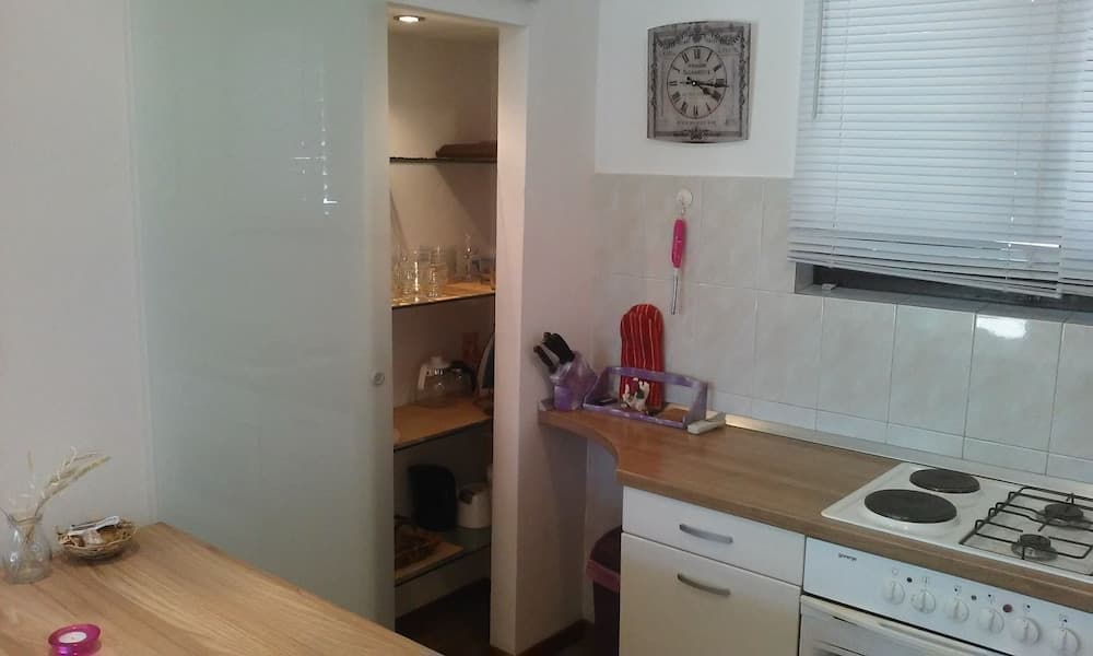 Filip - Comfortable - H