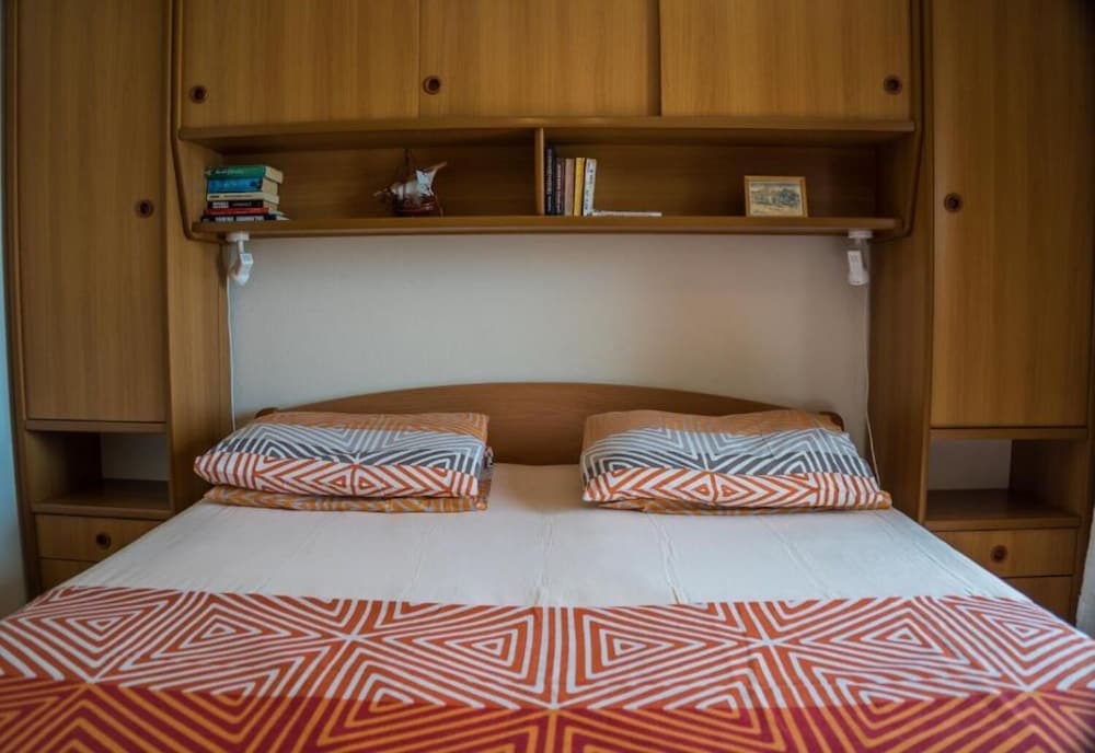 Ela - First row to the Sea - A2 Mali