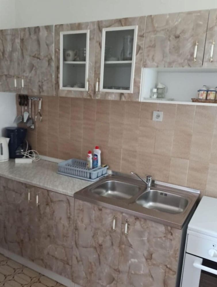 Slava - Private Parking - A1