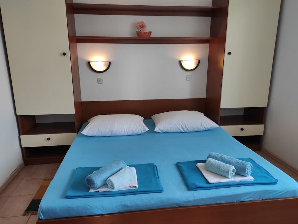 Nives - Great Location - A7