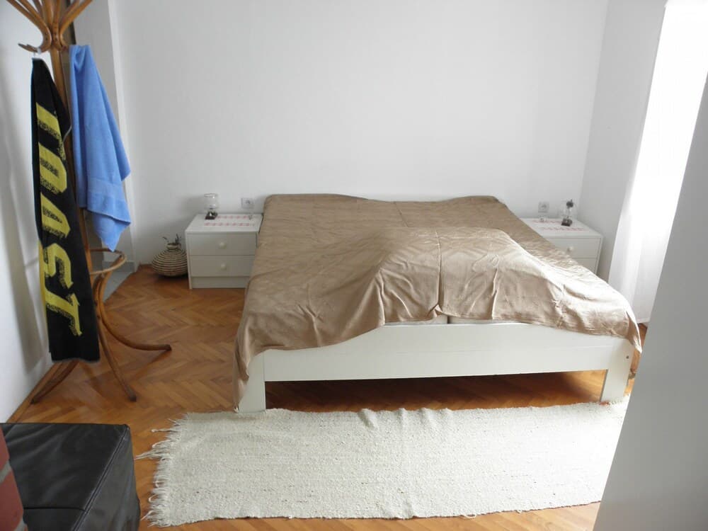 Neda - 5 m From sea - SA1