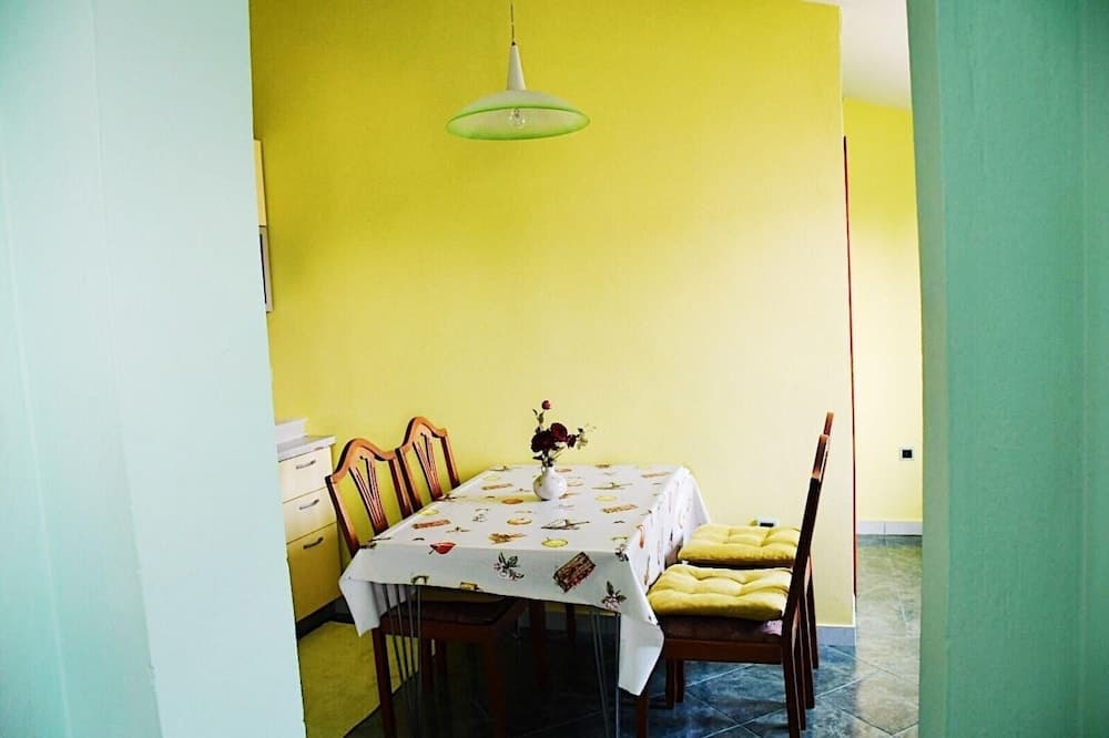 Darko - 30 m From Beach - A4