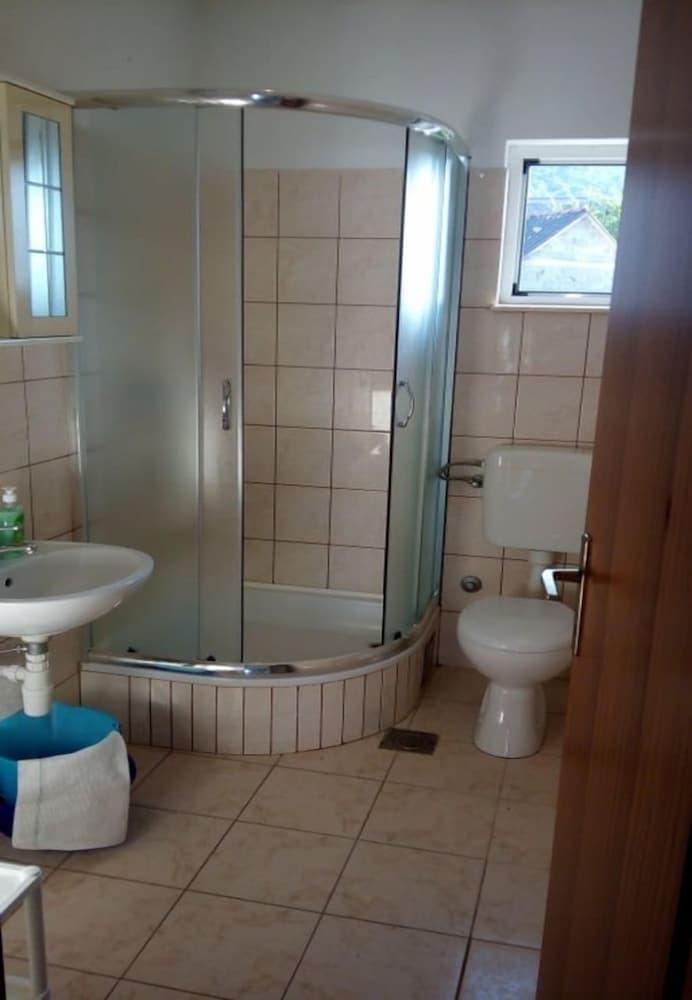 Slaven - 50 m From Beach - A3