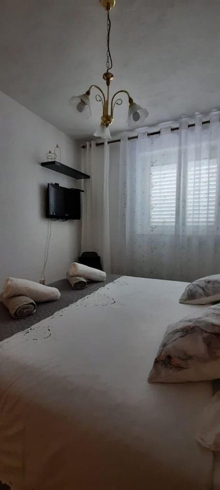 Žana - 30m From Beach - A2