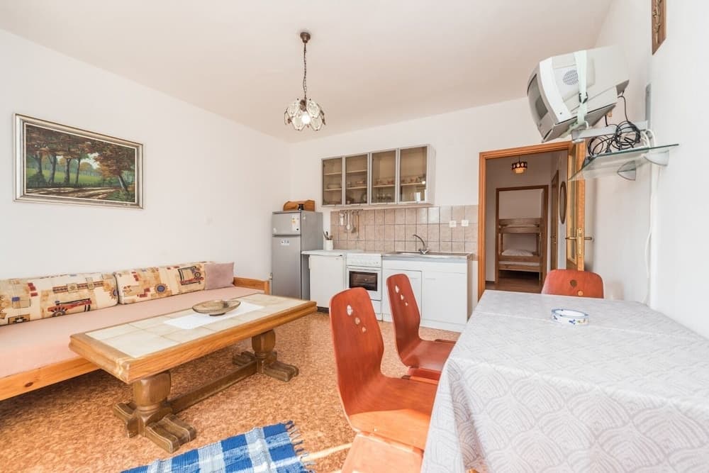 Jadra - 28 m From Beach - A1