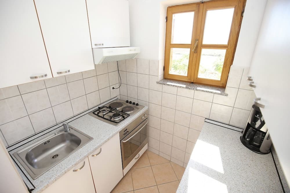 Armitage - Family Friendly - A2