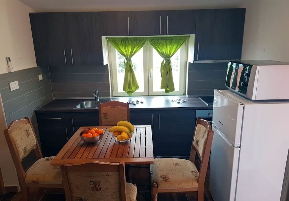 Tiho - Nice View - A3 kat II