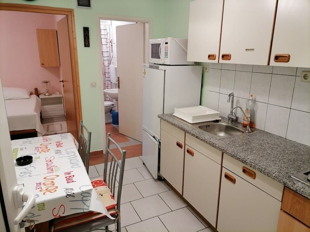 Joza - Afordable With Parking - A1