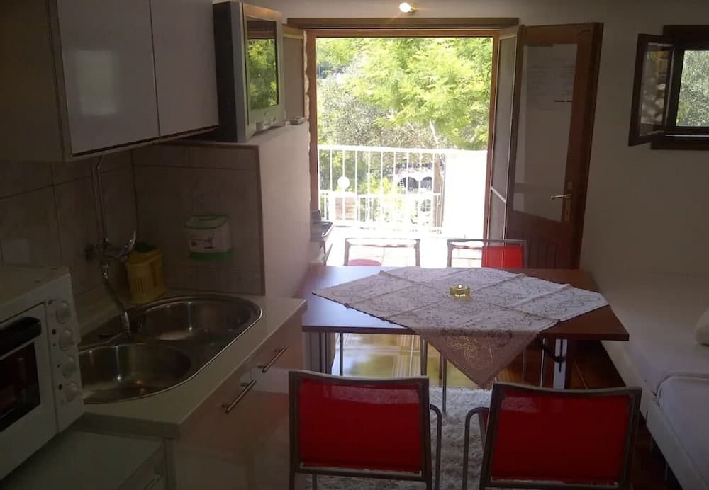 Knez - With Private Pool - H