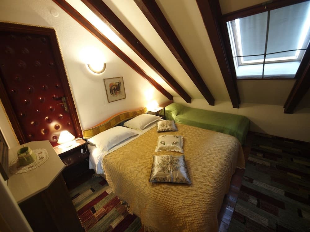 Ivo - Town Center, 40m From the sea - SA1