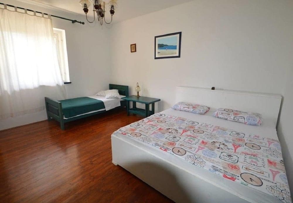 Martina - Large and Comfortable Apartments - A2 Ema