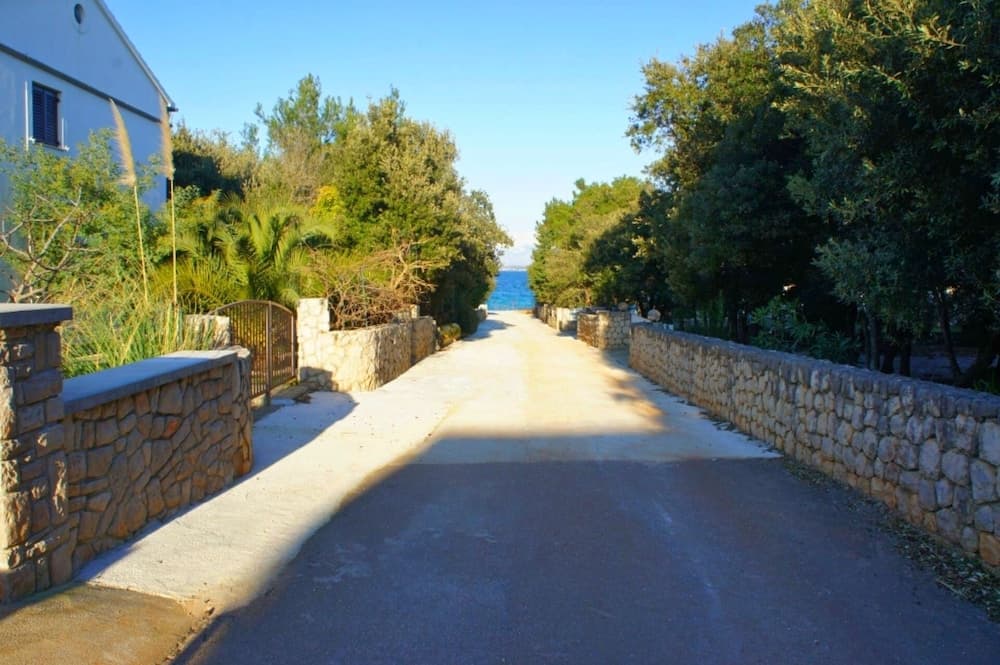 Mima - 150 m From the Beach - A1