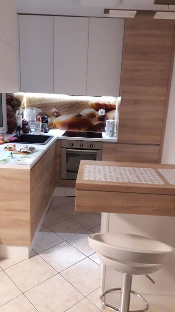 Milena - Close to the Beach - A1