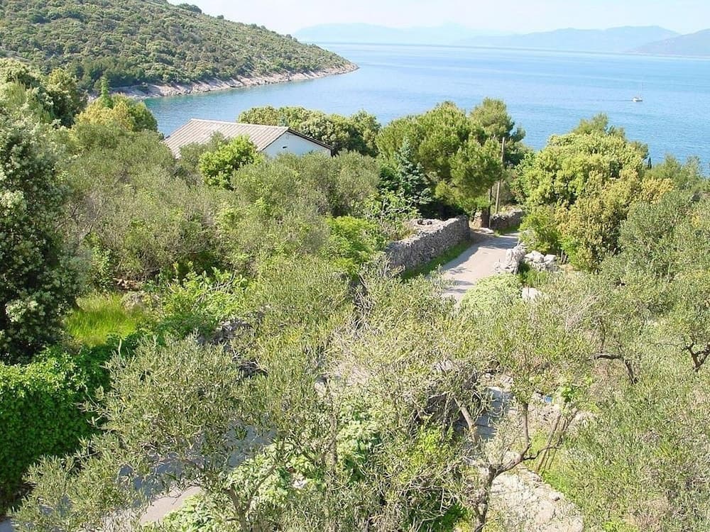 Griv - Close to the sea - A2