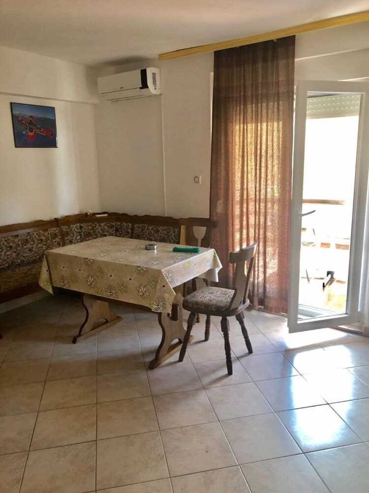 Kate - With Nice View - A1