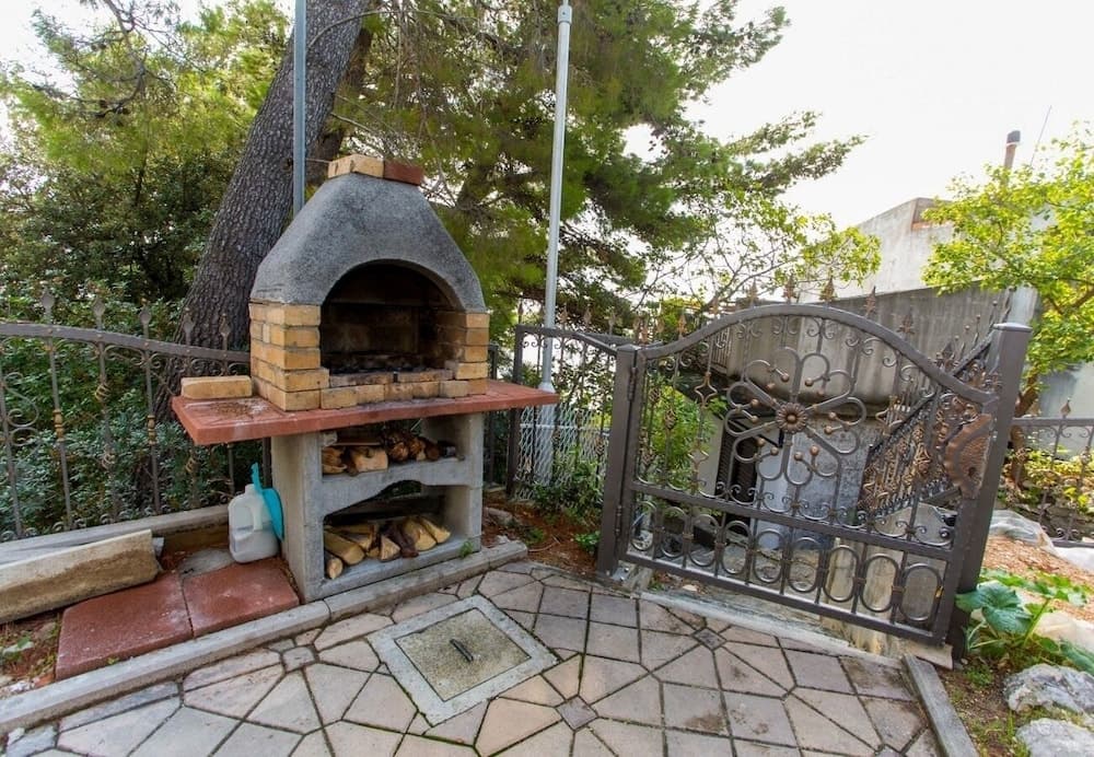 Bravo - 100 m From Beach - SA5