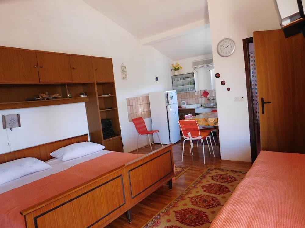 Lado - 230 m From sea - SA3