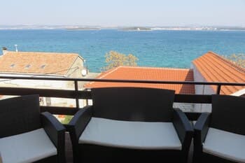 Marin - 100m From the Beach With Parking - A2