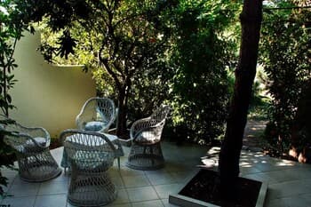 Maestro - 30m From the Beach & Parking - A1