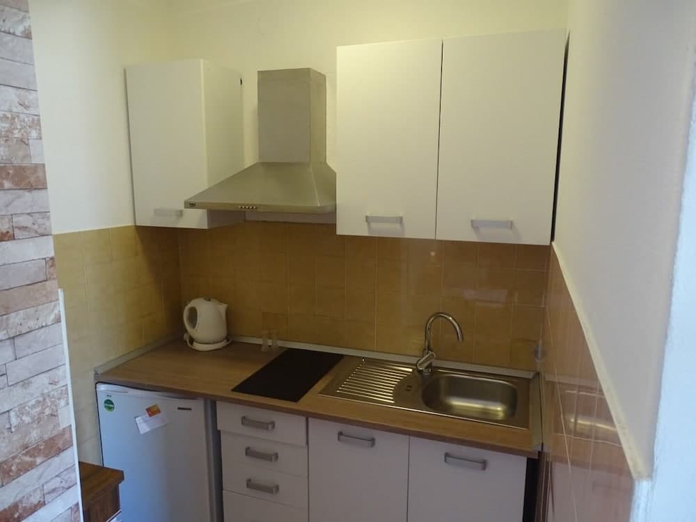 Don - 90m From the sea - SA2 2R