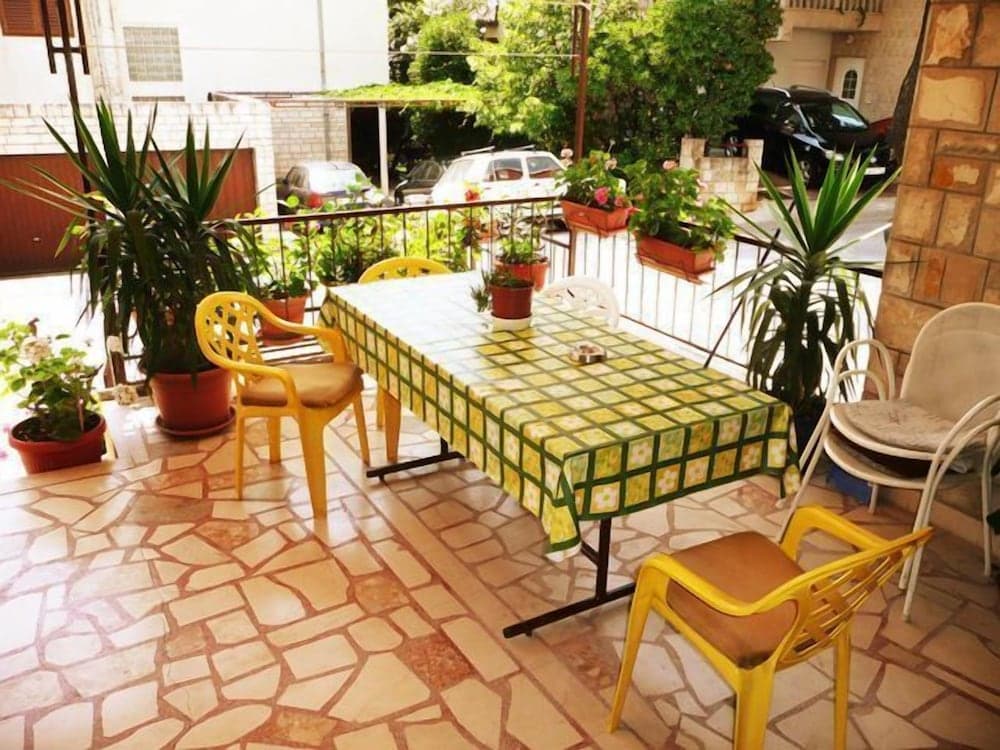 Ivica - 100m From the Beach - SA1 Ljubicasti