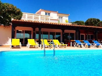 FreeSurfCamp & Hostel