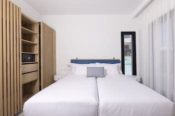 LACASA Apartments Cotillo