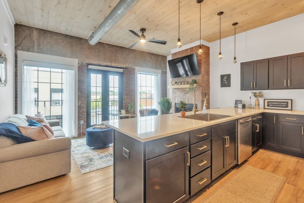 Stunning Historic Condo In Downtown Sevierville 1 Bedroom Condo by Redawning