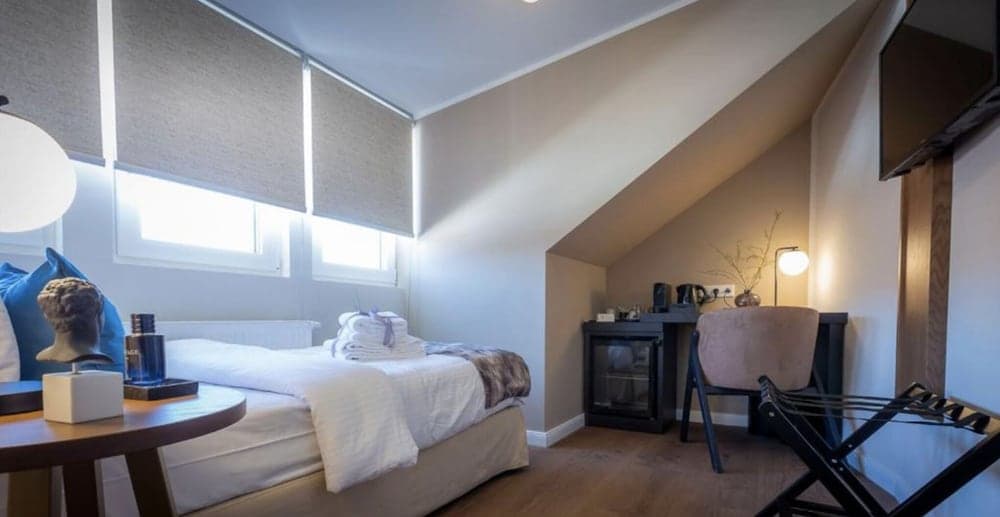 Delphi Hotel & Restaurant