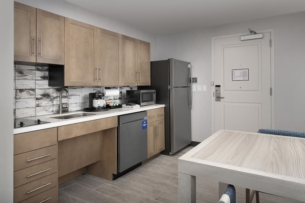 Homewood Suites By Hilton Louisville Airport