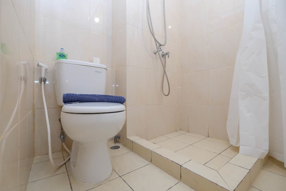 Cozy And Strategic Studio At Springlake Summarecon Apartment