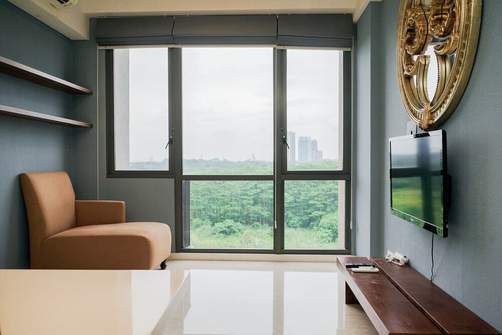 Minimalist 1Br With Study Room At Marigold Nava Park Apartment