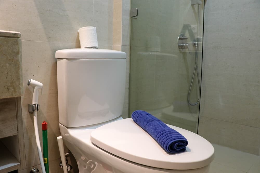 Nice And Stylist Studio At Gold Coast Apartment