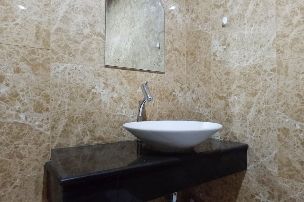 Fancy And Nice Studio Apartment At Grand Sungkono Lagoon