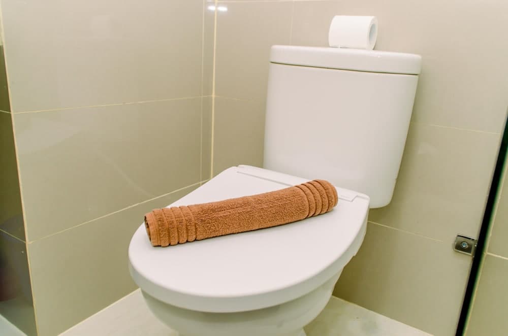 Fully Furnished Studio With Cozy Style Apartment At B Residence