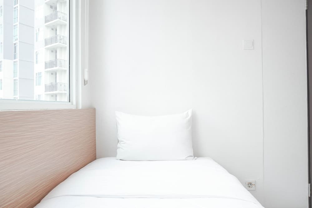 Comfort And Minimalist 3Br Apartment At Bellagio Residence