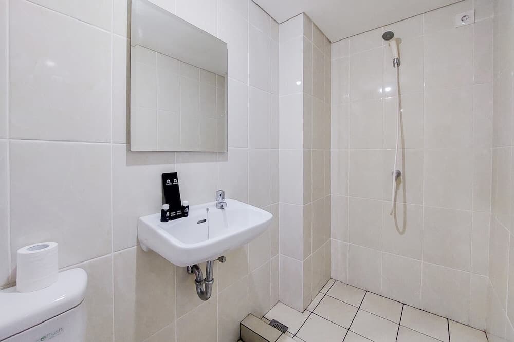 Nice And Comfort Studio At M-Town Residence Apartment