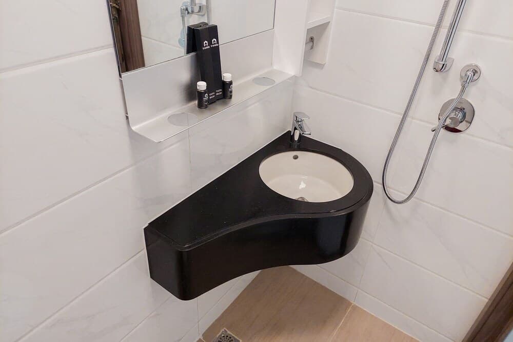 Best Deal Studio At Sky House Bsd Apartment